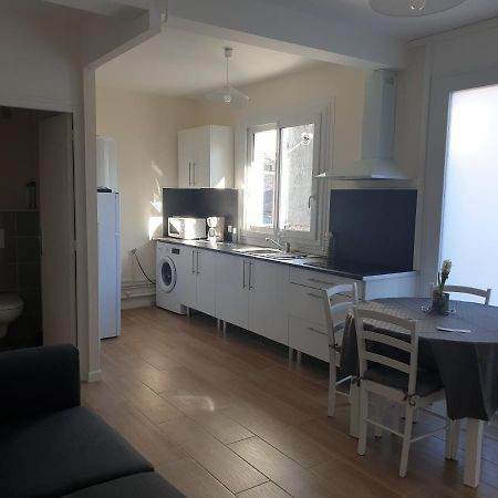 Appartement T4 NEUF et LUMINEUX avec Balcon - 3ème étage sans ascenseur Tarbes Esterno foto