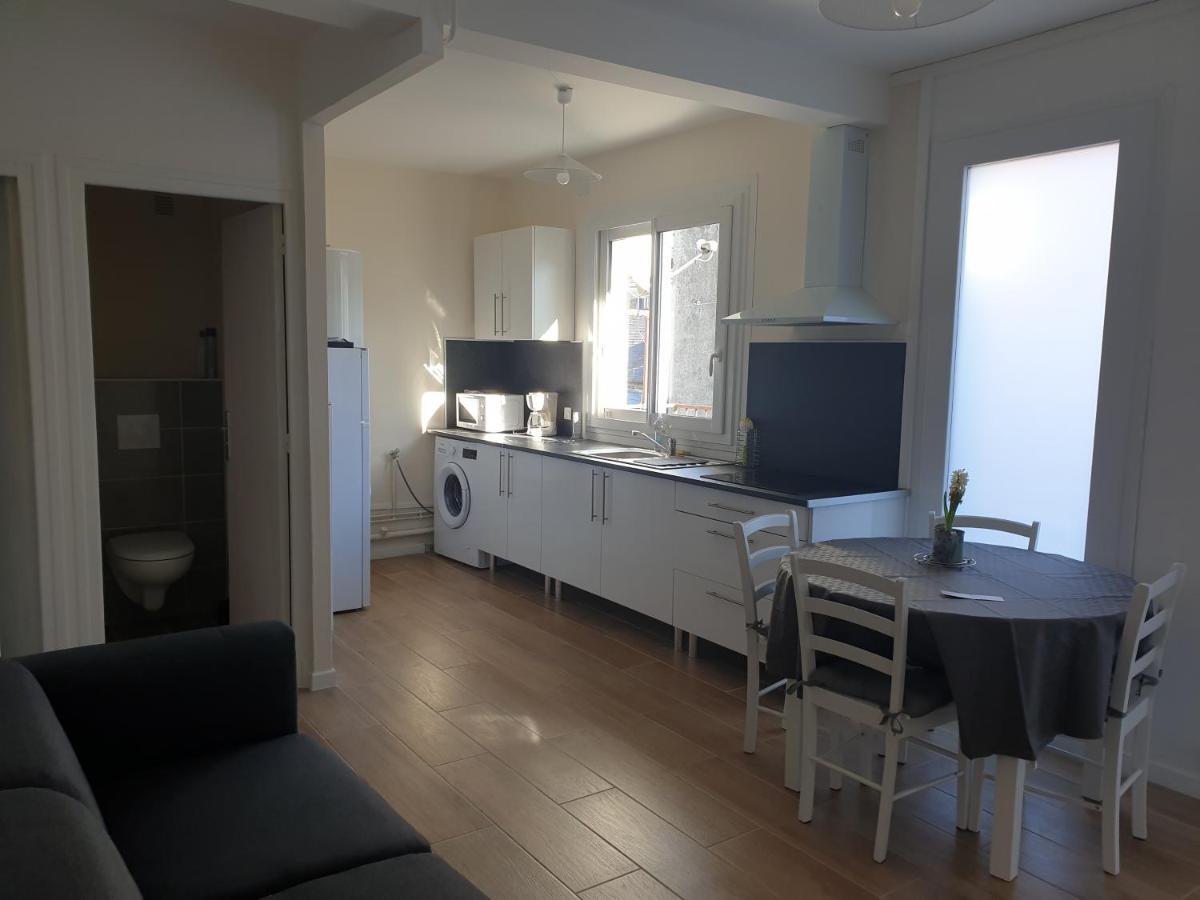 Appartement T4 NEUF et LUMINEUX avec Balcon - 3ème étage sans ascenseur Tarbes Esterno foto